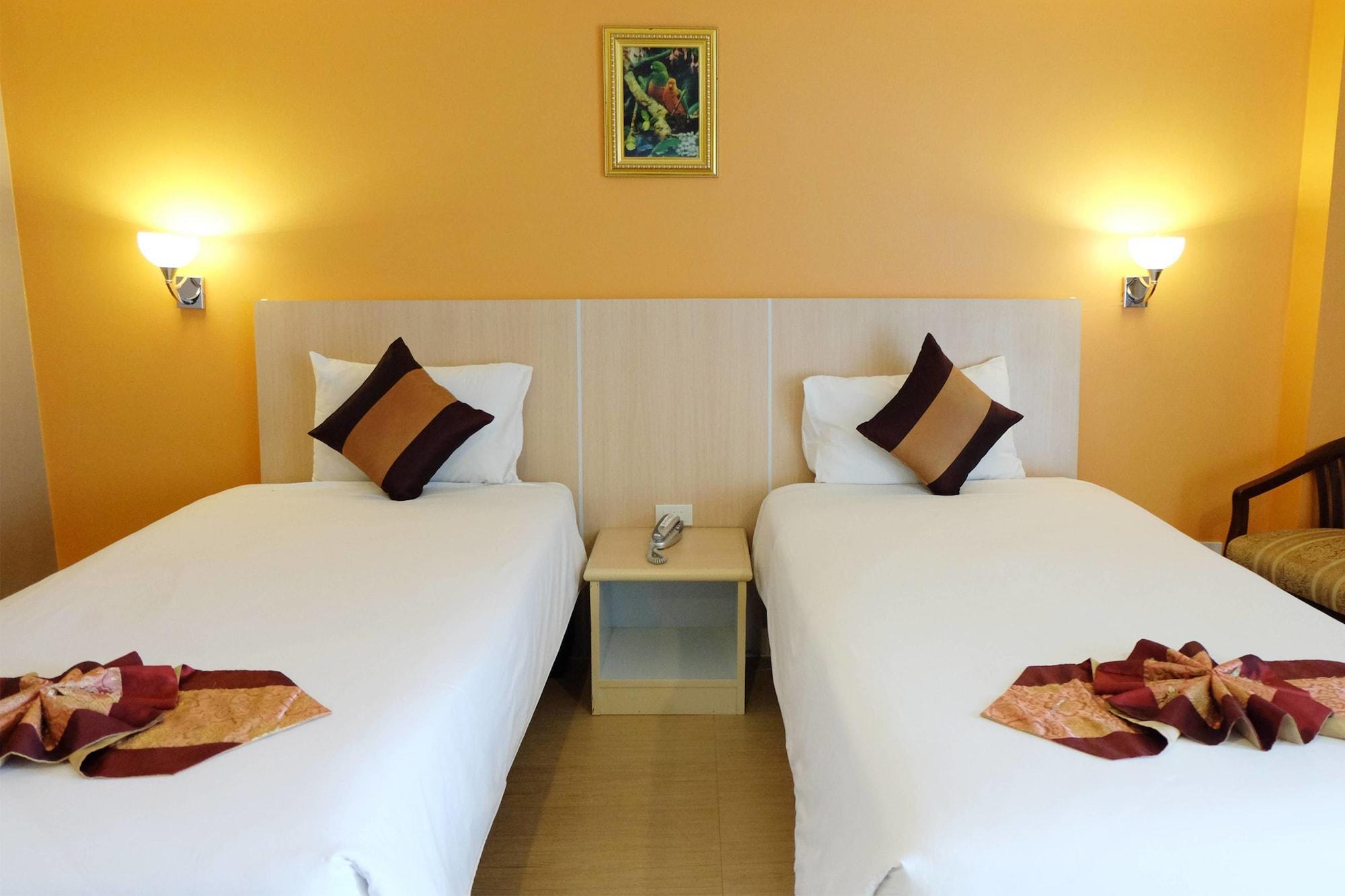 Grand Hill Resort And Spa Nakhon Sawan Extérieur photo