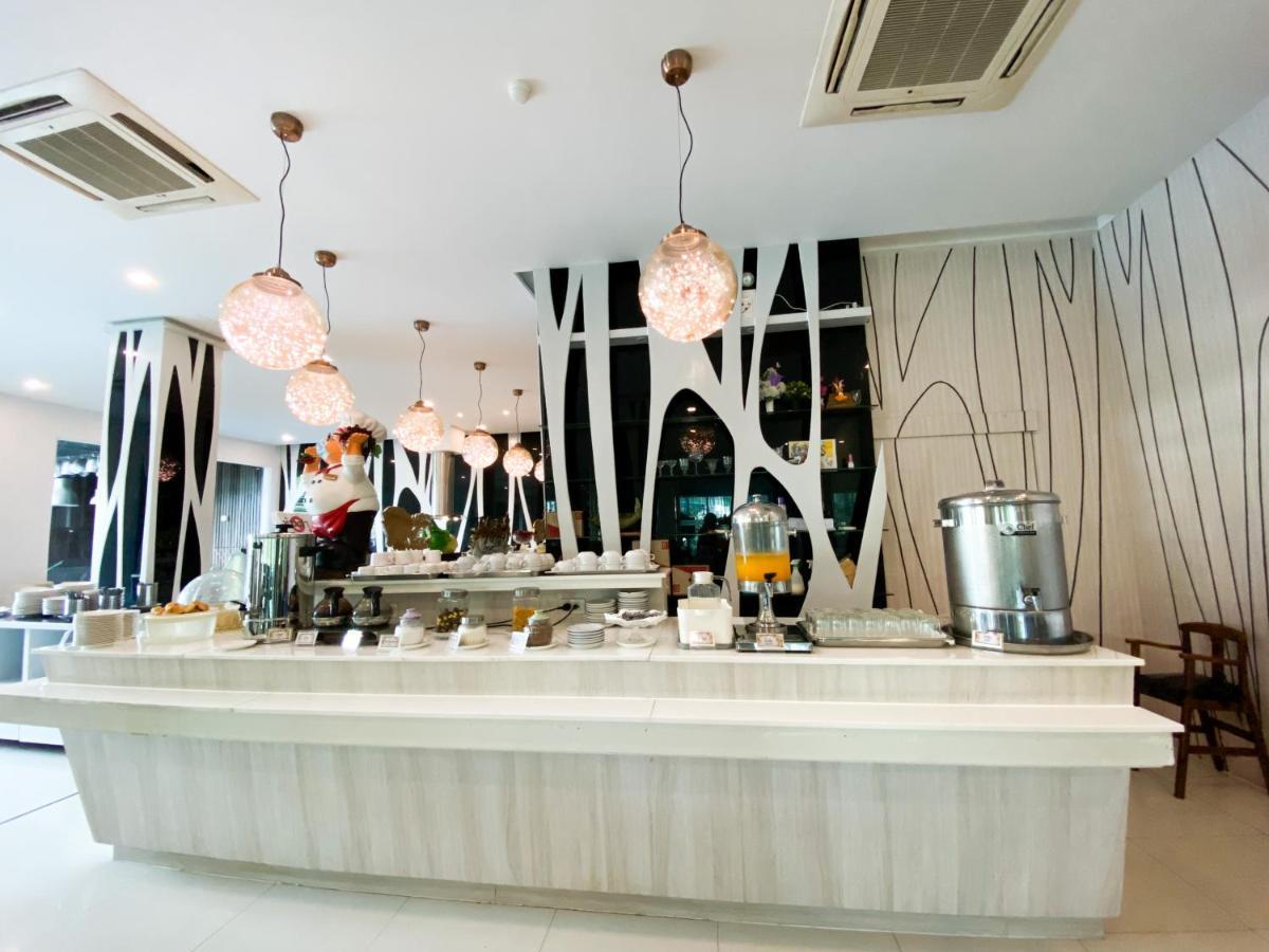 Grand Hill Resort And Spa Nakhon Sawan Extérieur photo