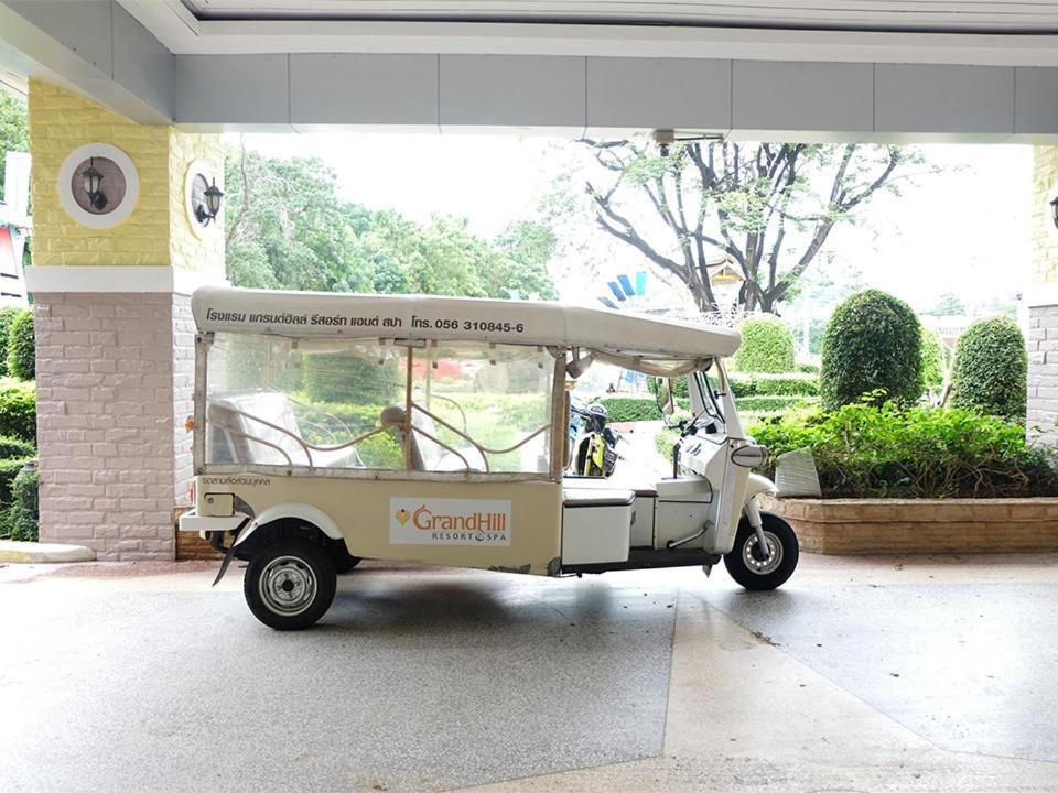Grand Hill Resort And Spa Nakhon Sawan Extérieur photo
