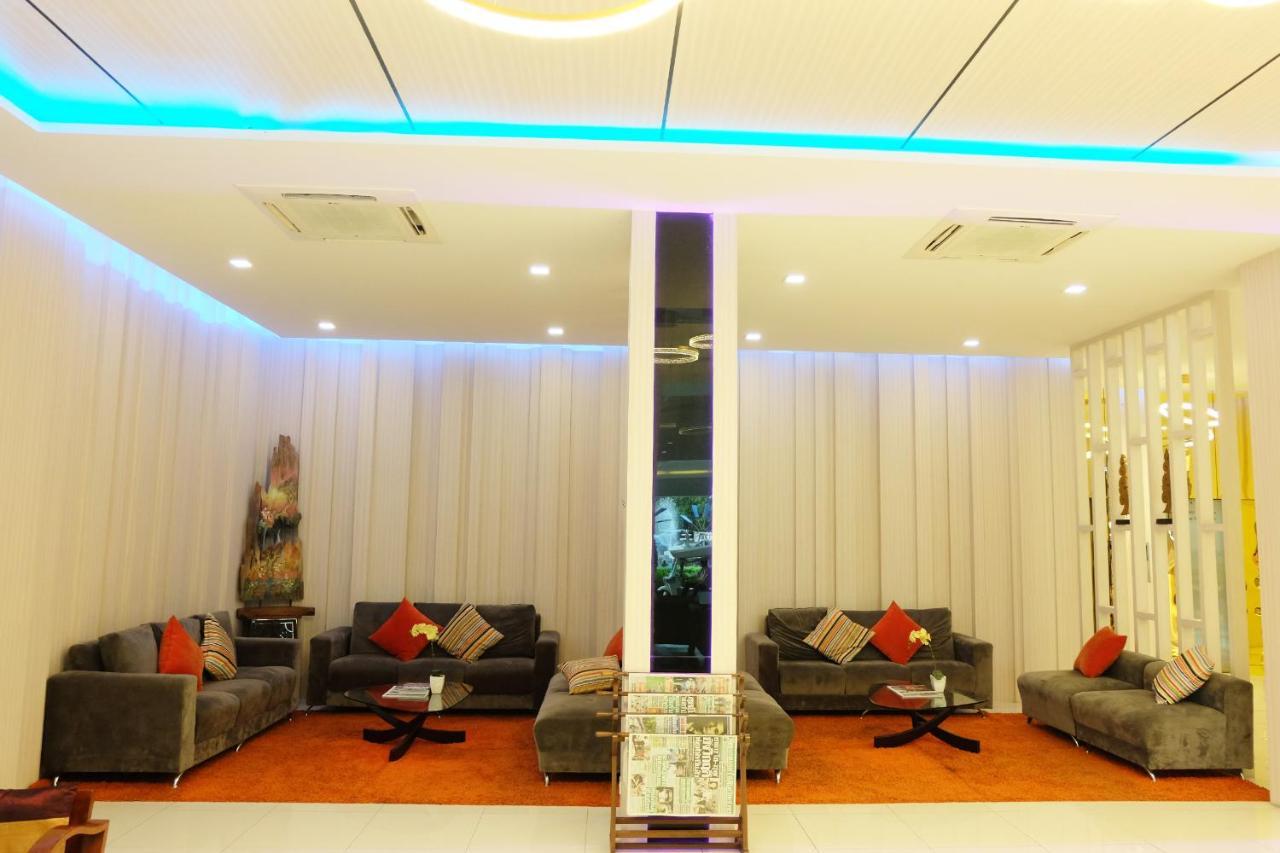 Grand Hill Resort And Spa Nakhon Sawan Extérieur photo