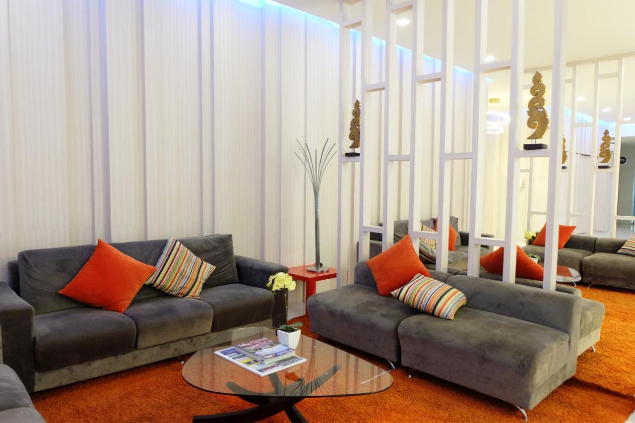 Grand Hill Resort And Spa Nakhon Sawan Extérieur photo